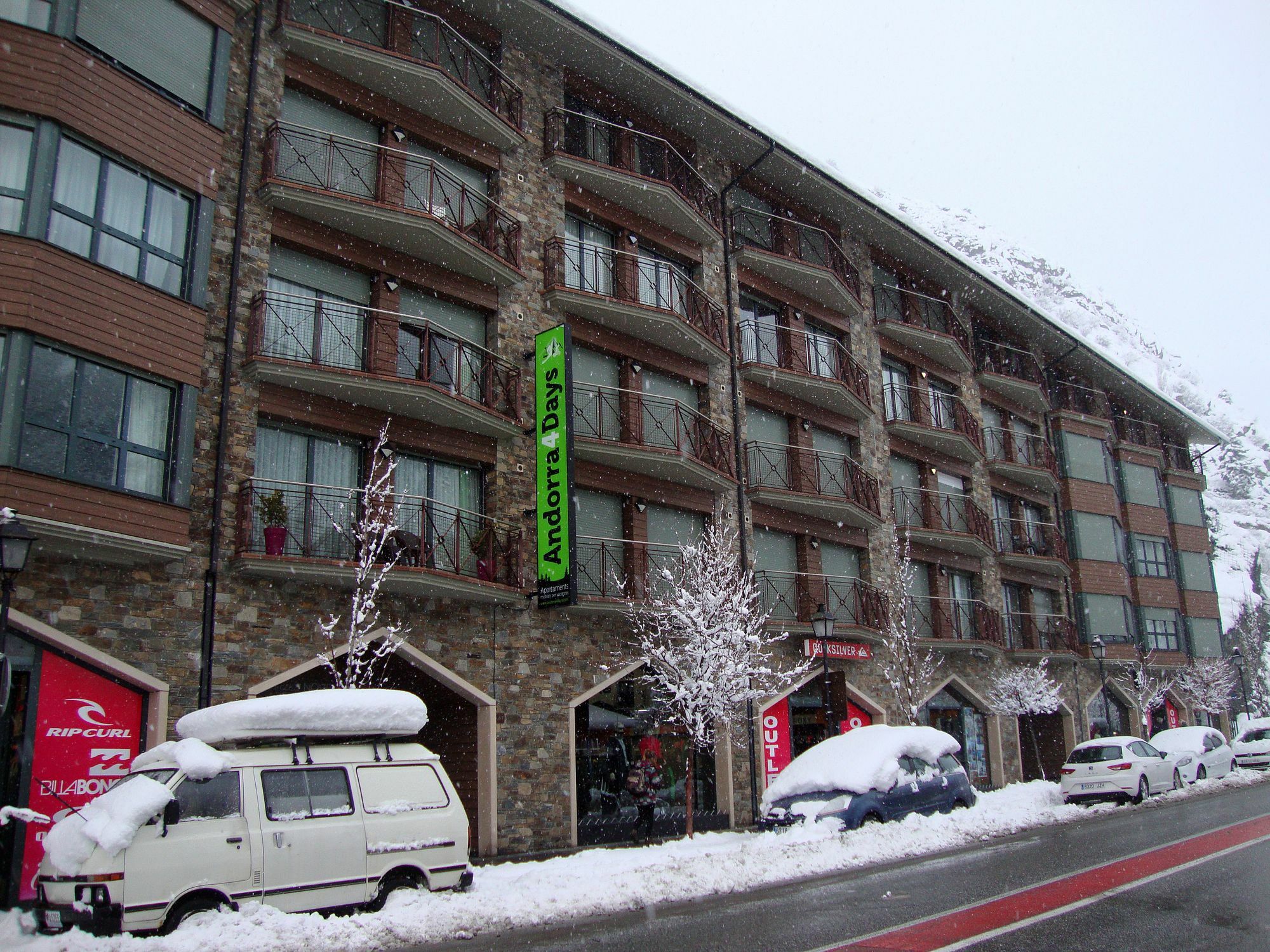 Apartamentos Canillo Pie Pistas 3000 외부 사진